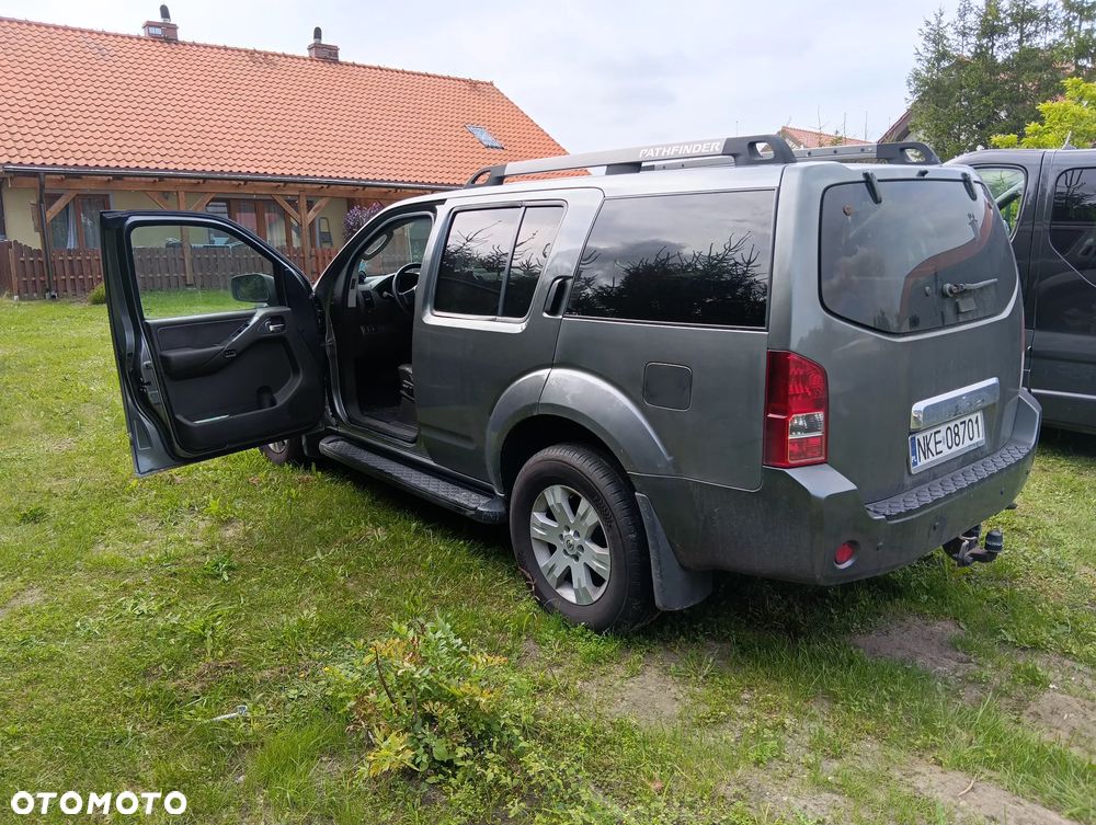 Nissan Pathfinder 2.5 dCi Premium - 2