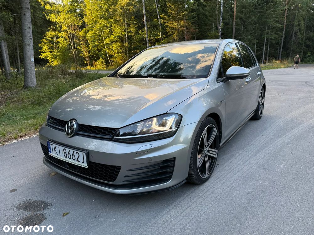 Volkswagen Golf 2.0 TDI BMT GTD - 1