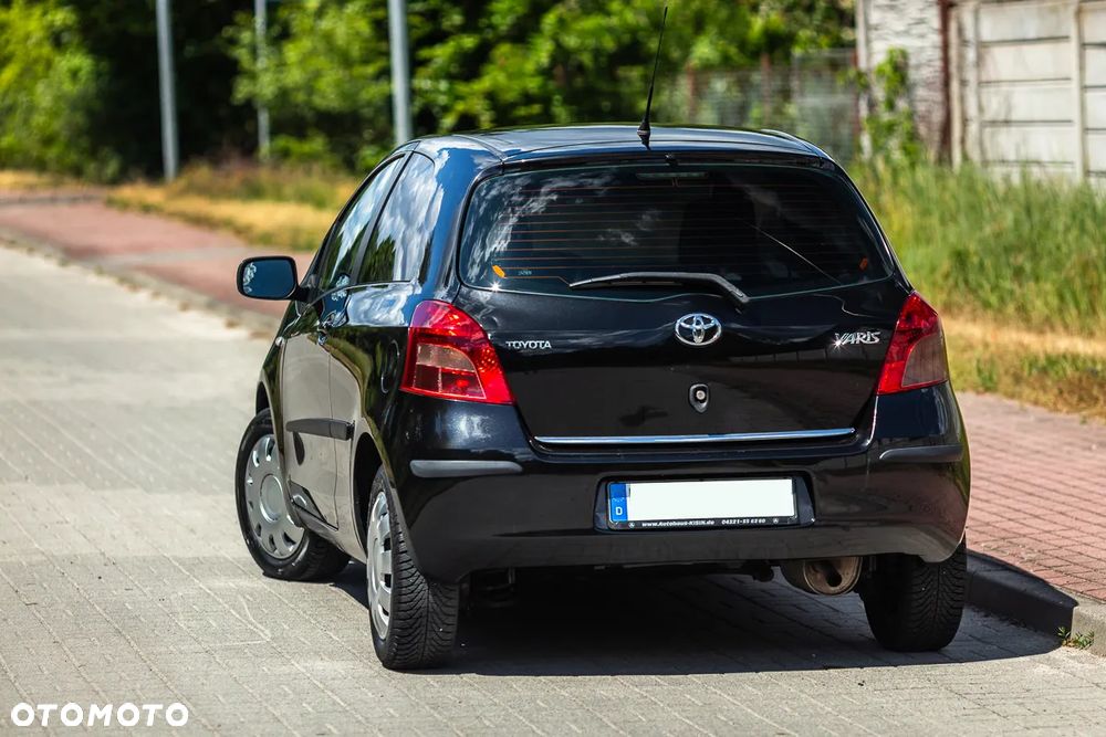 Toyota Yaris 1.0 VVT-i - 14