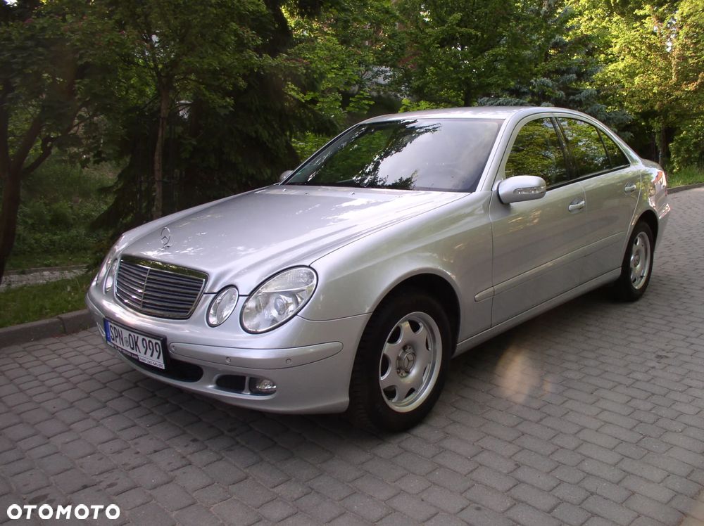 Mercedes-Benz Klasa E 200 Kompressor Automatik Avantgarde - 32