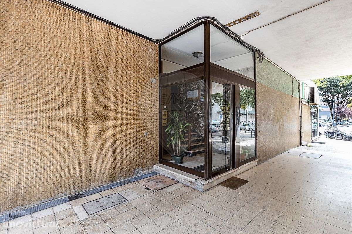 Apartamento T1 para arrendamento - Grande imagem: 2/23