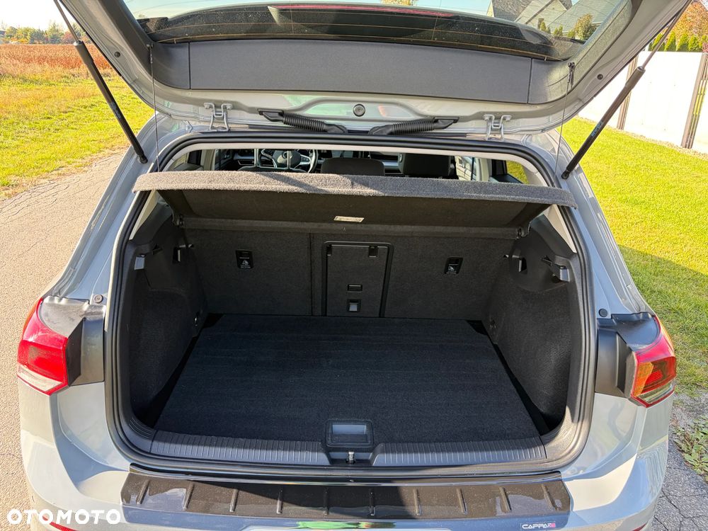 Volkswagen Golf - 29