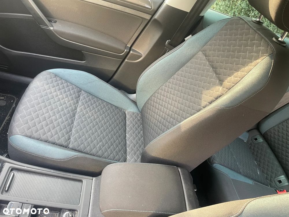 Środek Fotele Golf 7 Lift HB - 2