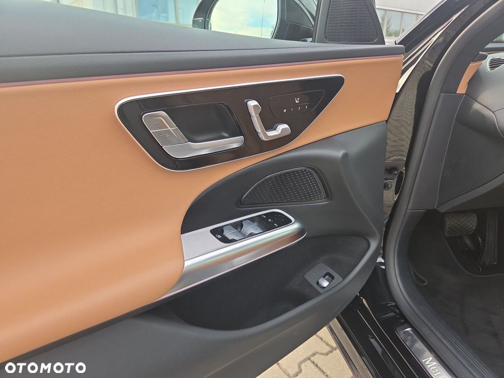 Mercedes-Benz Klasa E 220 d mHEV 4-Matic Avantgarde 9G-Tronic - 15