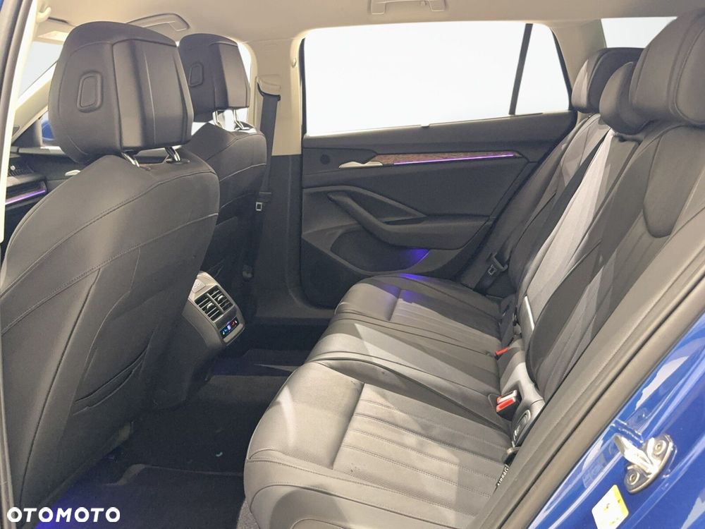 Skoda Superb 2.0 TDI SCR L&K DSG - 13