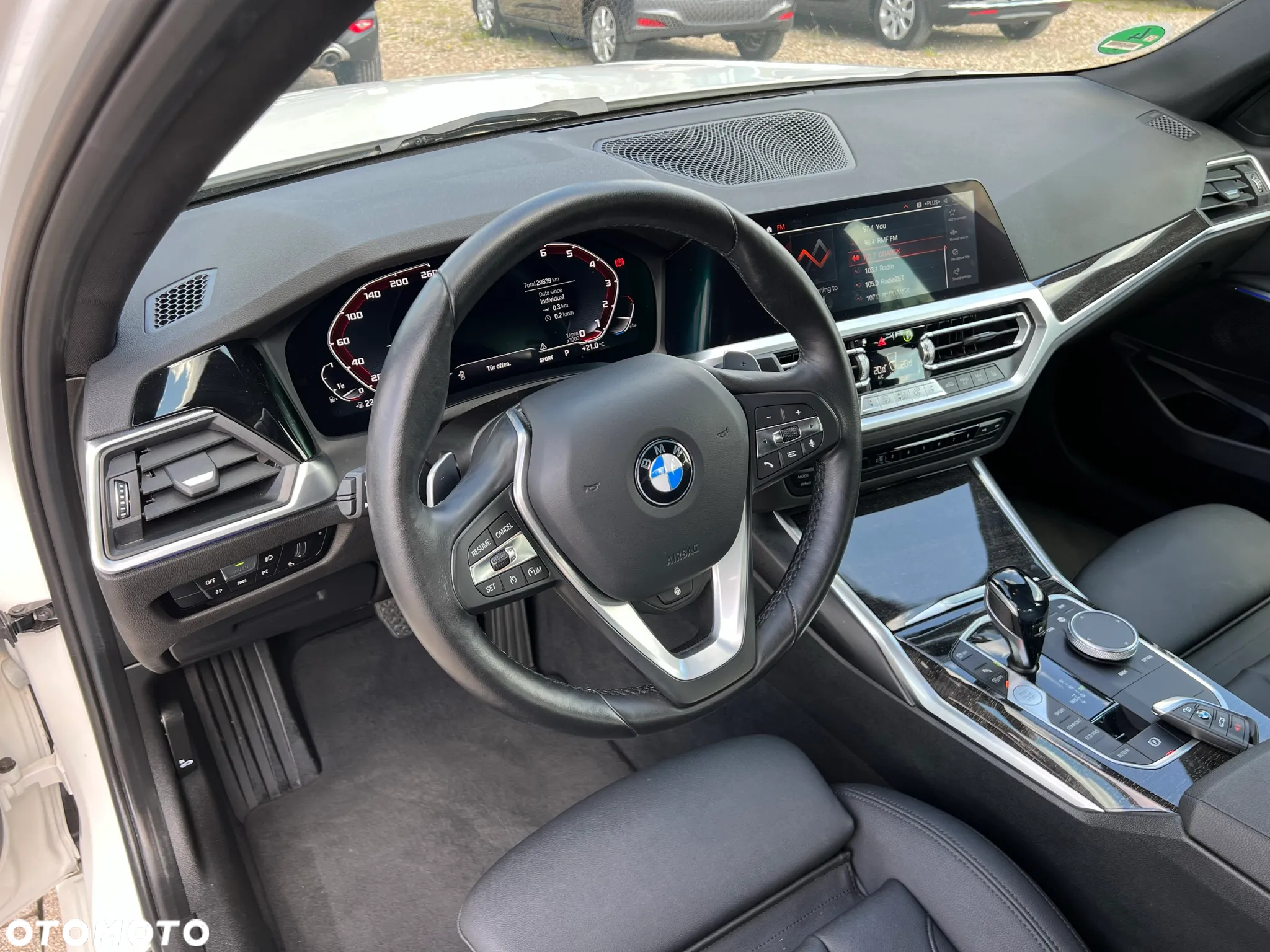 BMW Seria 3 330i Luxury Line sport - 16