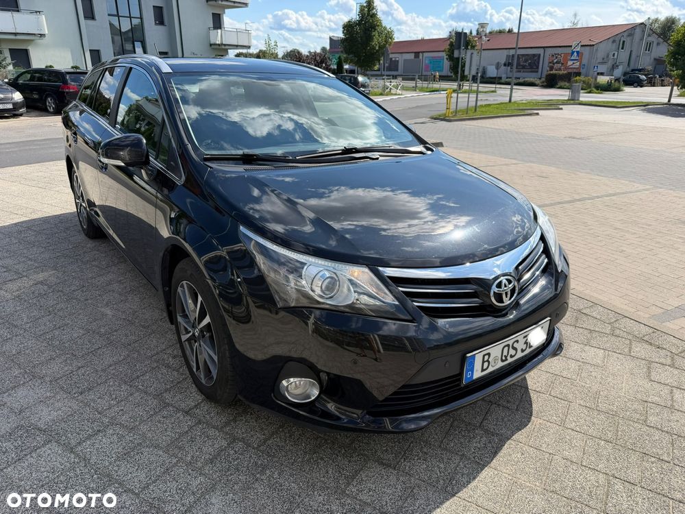 Toyota Avensis - 1