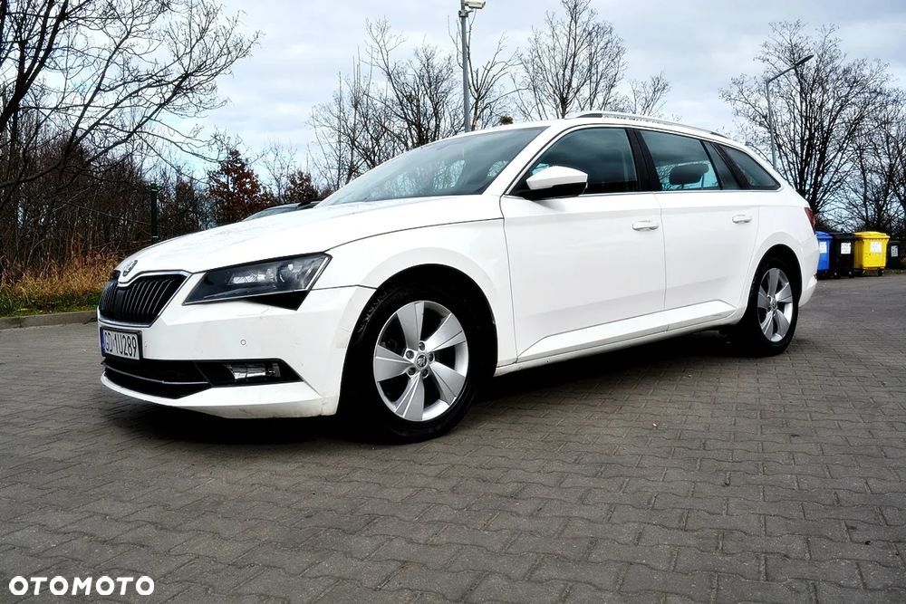 Skoda Superb 2.0 TDI DSG Active - 11