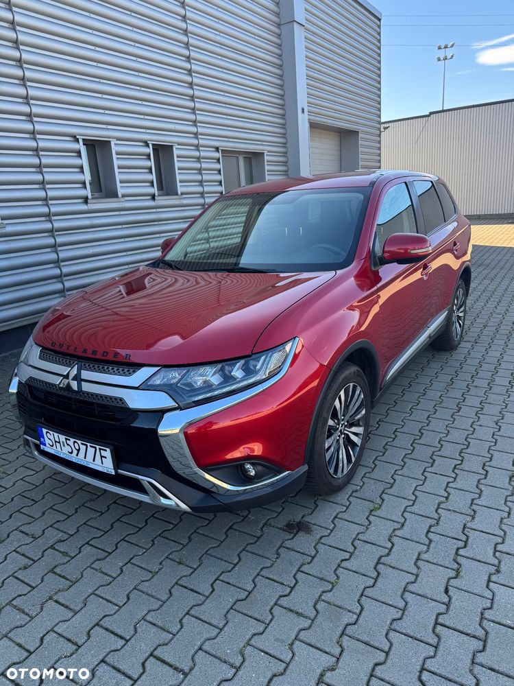 Mitsubishi Outlander - 10