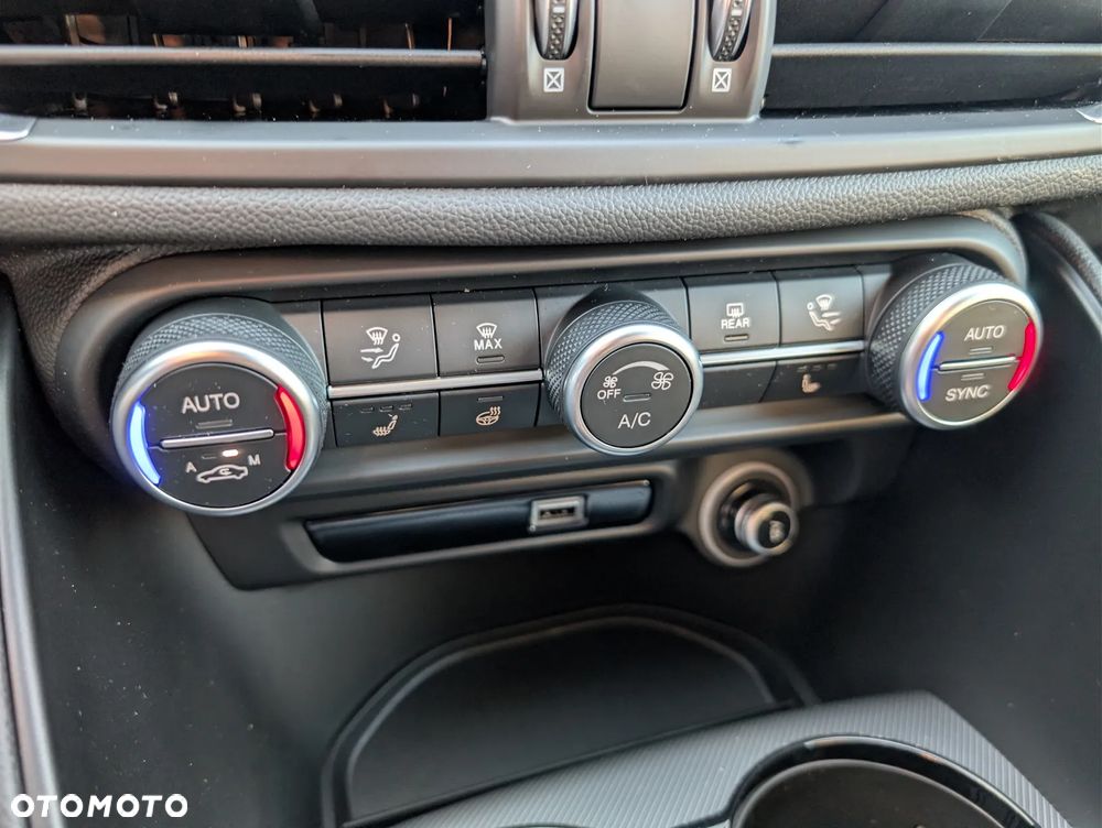 Alfa Romeo Giulia 2.0 Turbo Veloce Q4 - 17