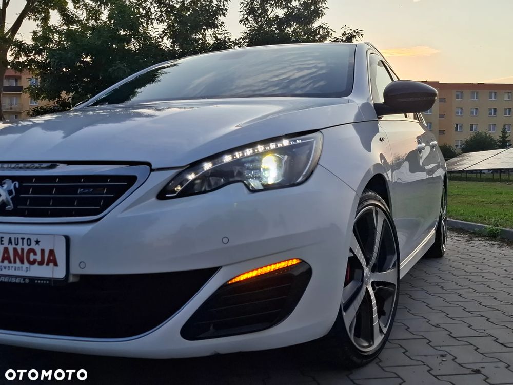 Peugeot 308 - 1