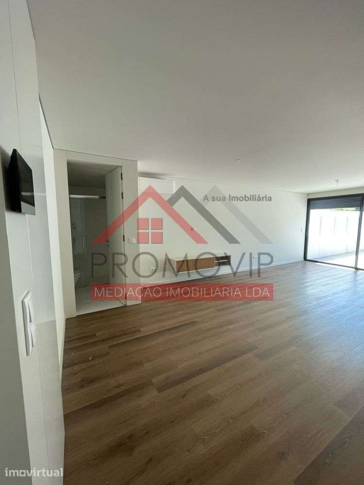 Apartamento T2 Com Terraço Centro de Santo Tirso - Grande imagem: 4/15