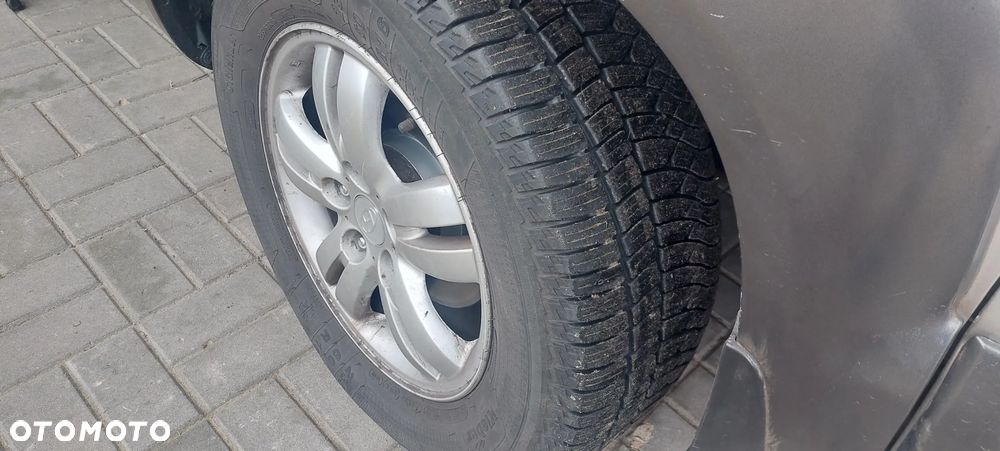 Hyundai Tucson 2.0 CRDi Active - 20