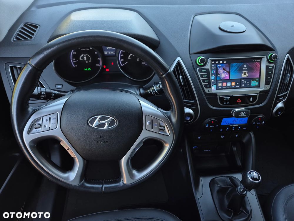 Hyundai ix35 2.0 2WD Style - 16