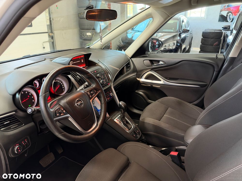 Opel Zafira Tourer 1.4 Turbo Automatik Style - 19