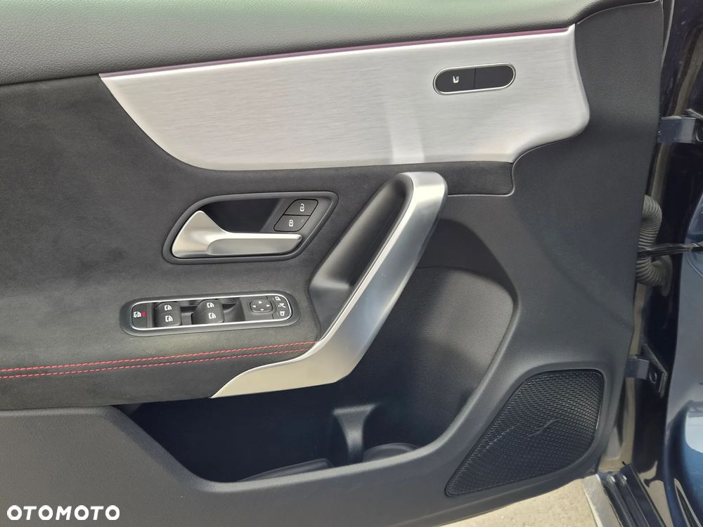 Mercedes-Benz Klasa A 35 AMG 4-Matic Edition 1 7G-DCT - 12