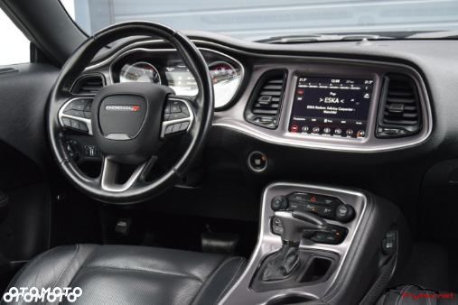 Dodge Challenger 3.6 SXT Plus - 9