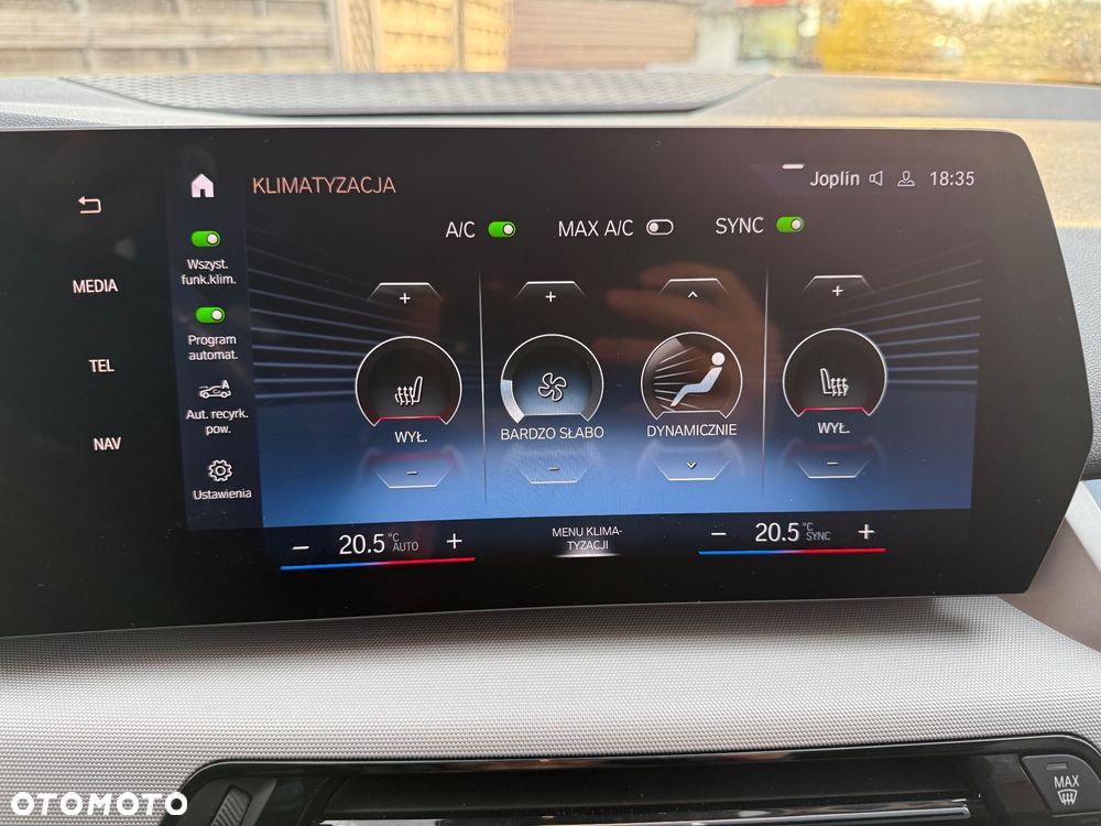 BMW Seria 2 218i - 25