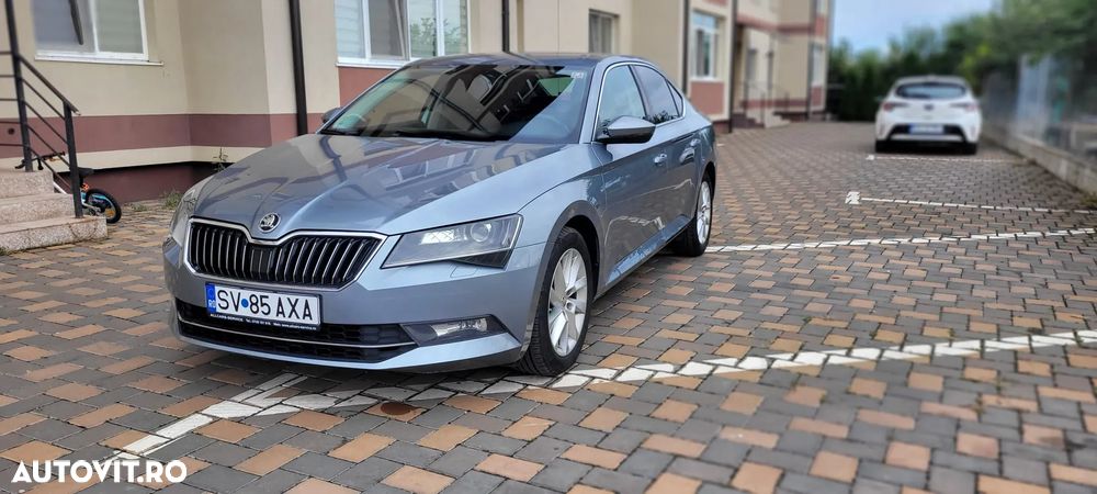 Skoda Superb 2.0 TDI DSG Ambition - 1