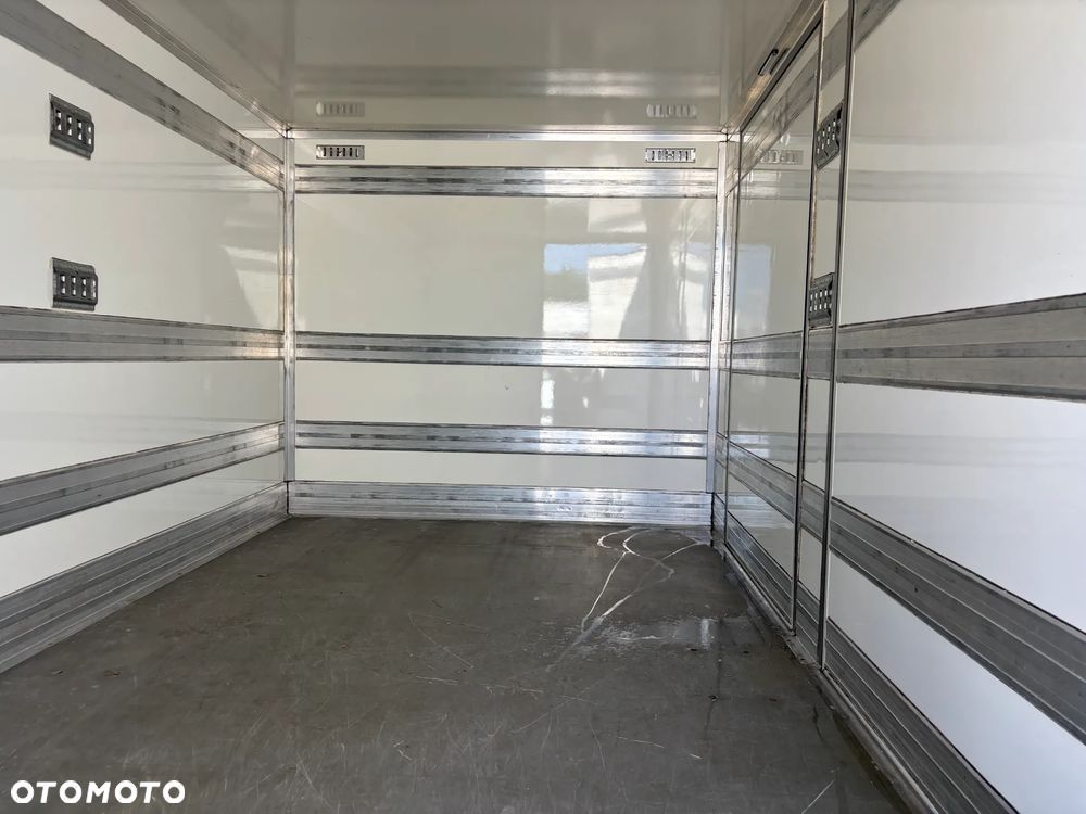 Iveco DAILY 35S14,35S15,35S16,35S17,KILKA SZTUK IZOTERMY CHLODNIE PODWOZIA DO ZABUDOWY KIPRY WYWROTKI KILKANASCIE SZTUK - 6