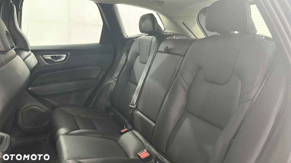 Volvo XC 60 B5 B AWD Inscription - 13