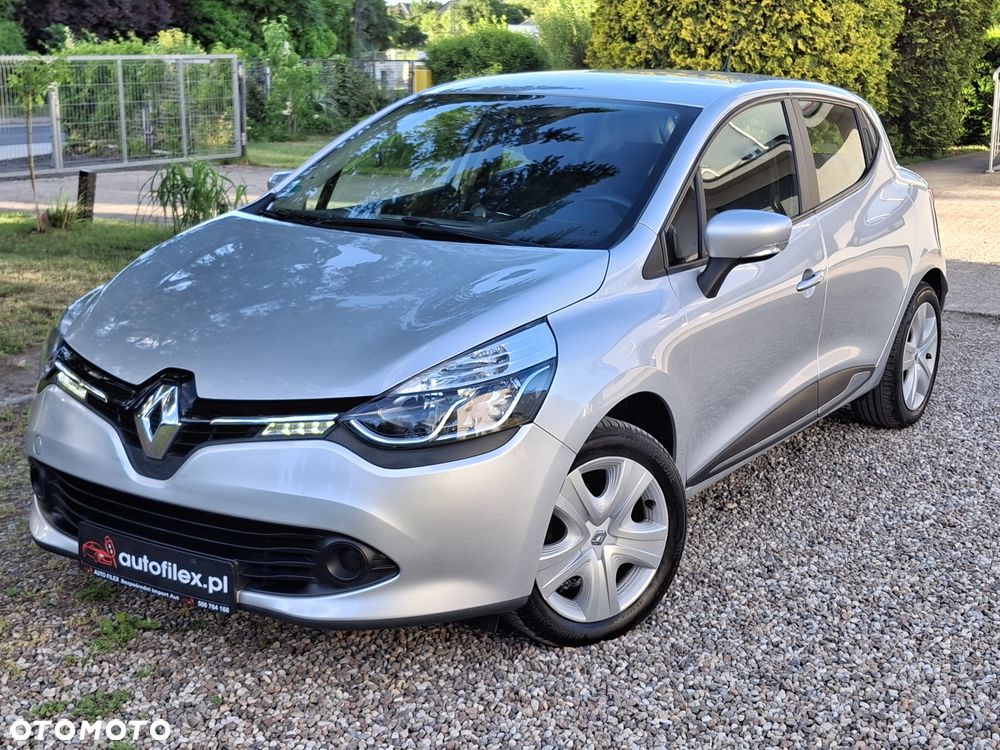 Renault Clio - 19
