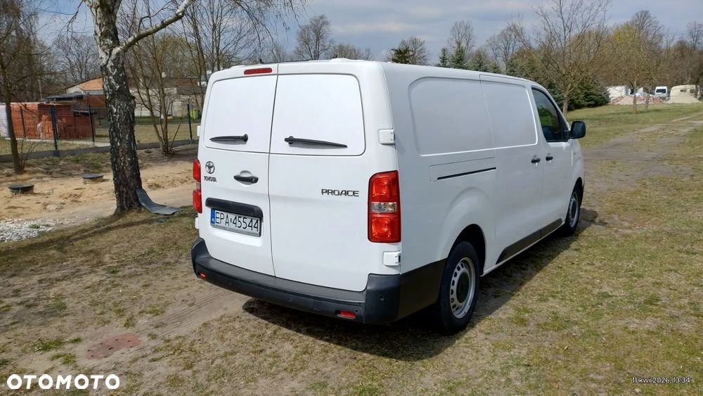 Toyota proace - 4