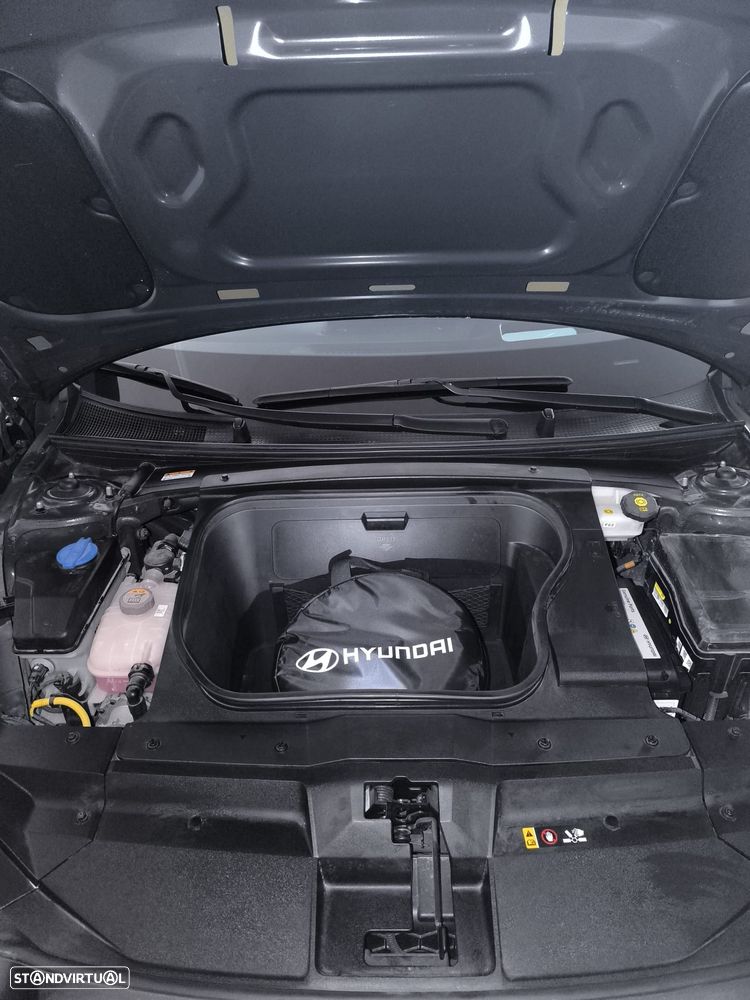 Hyundai Ioniq 6 - 6
