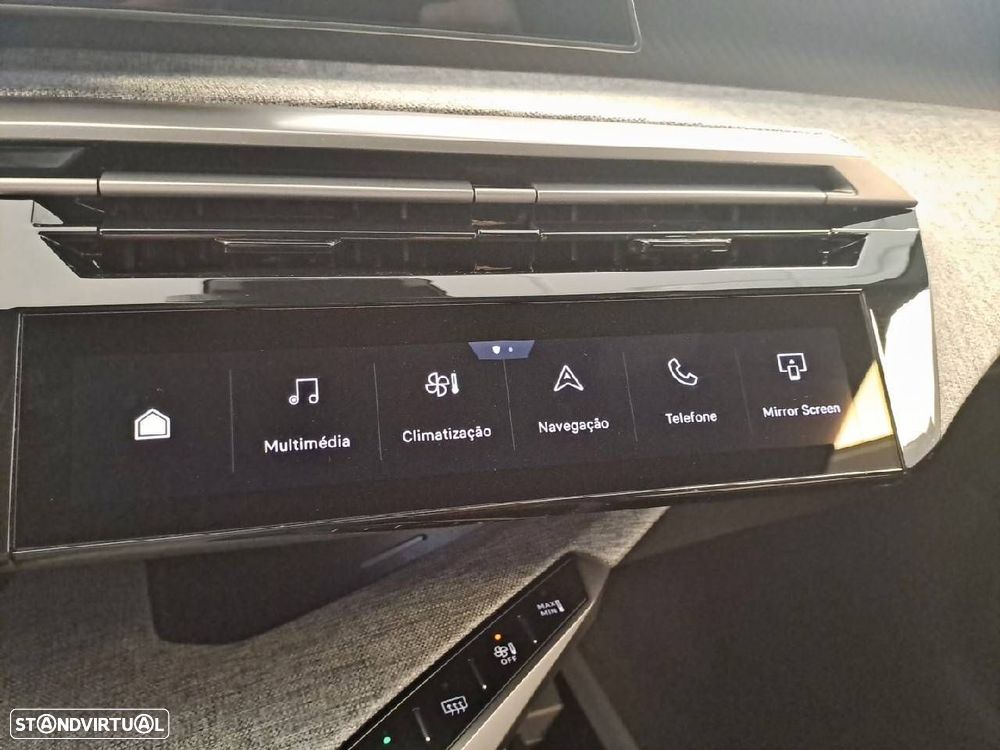 Peugeot 5008 1.2 Hybrid Allure e-DCS6 - 20