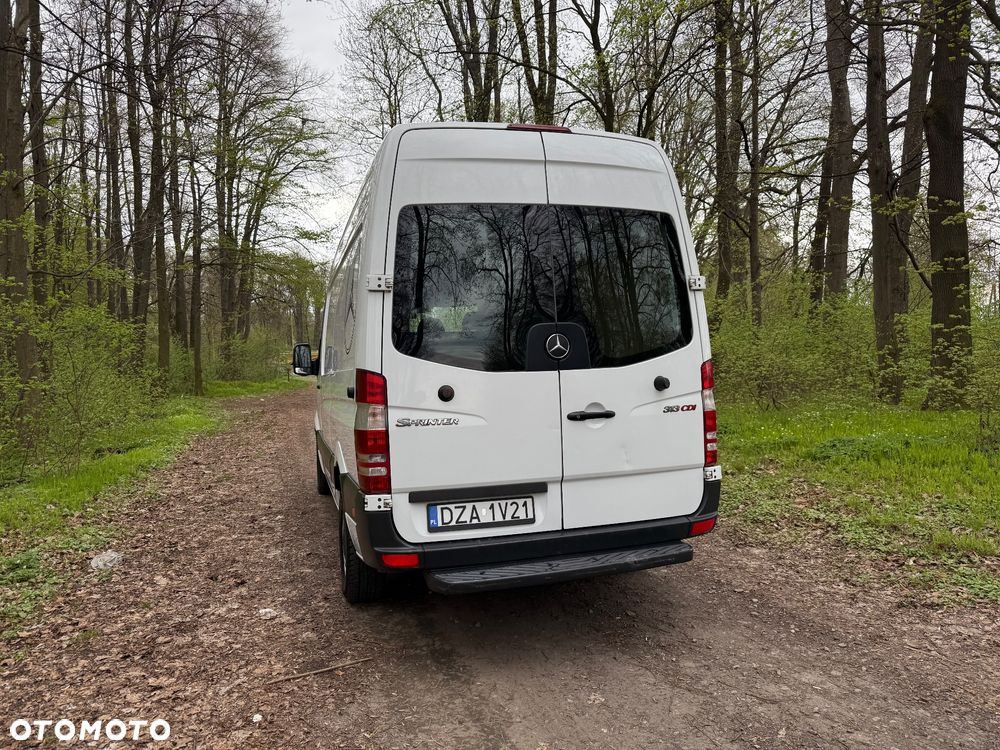 Mercedes-Benz Sprinter - 6