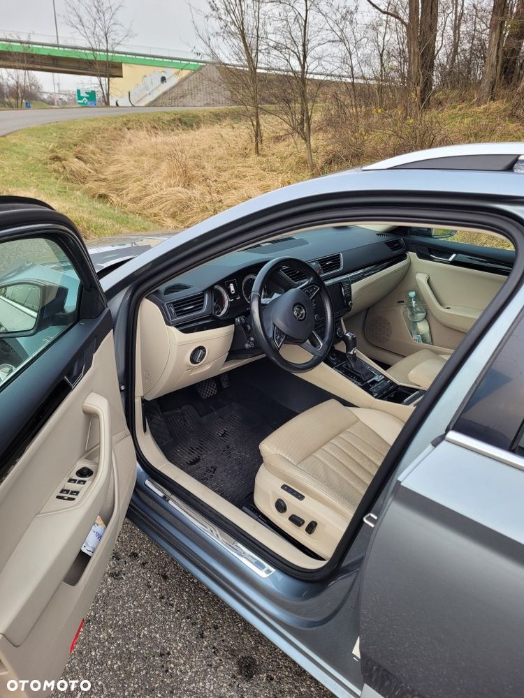 Skoda Superb 2.0 TSI 4x4 DSG L&K - 6