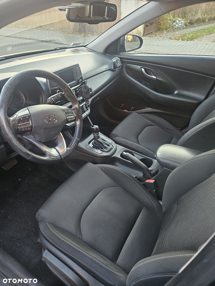 Hyundai i30 1.6 CRDi Comfort DCT - 6