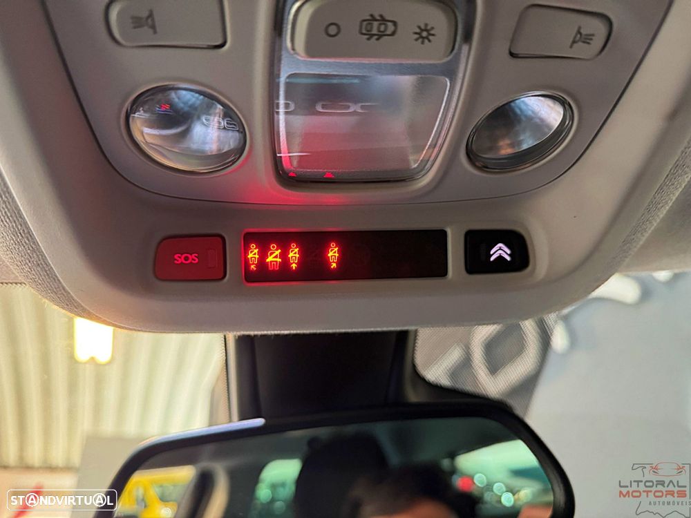 Citroën C3 Aircross 1.2 PureTech Shine - 21