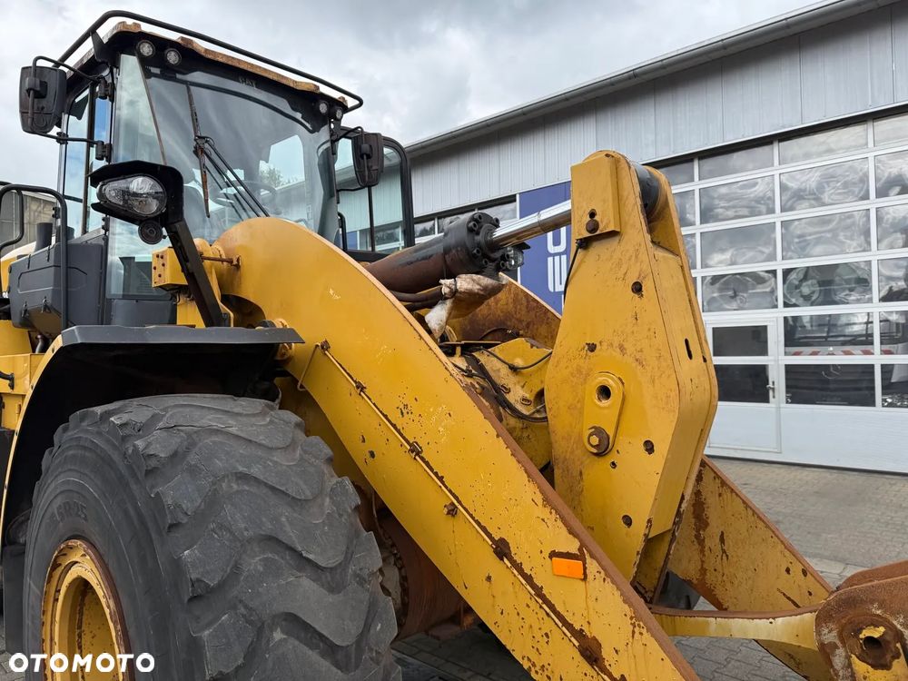 Caterpillar CAT 962M - 23