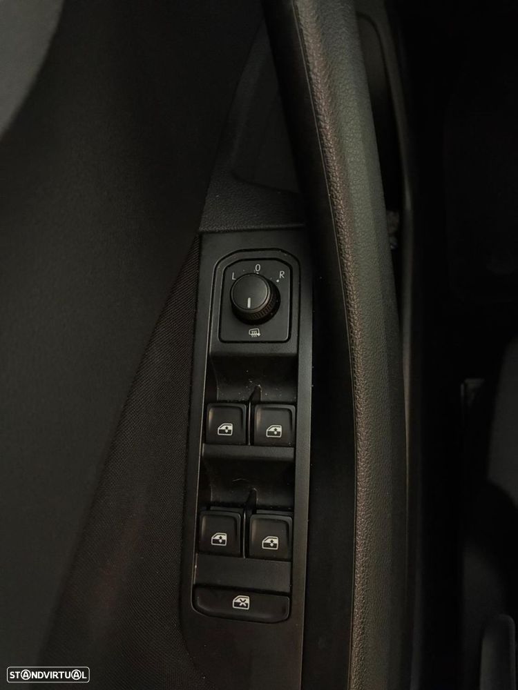 Skoda Kamiq 1.0 TSI Ambition DSG - 17