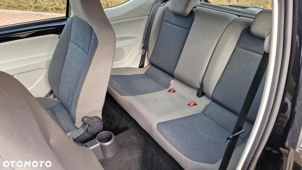 Volkswagen up! 1.0 high - 13