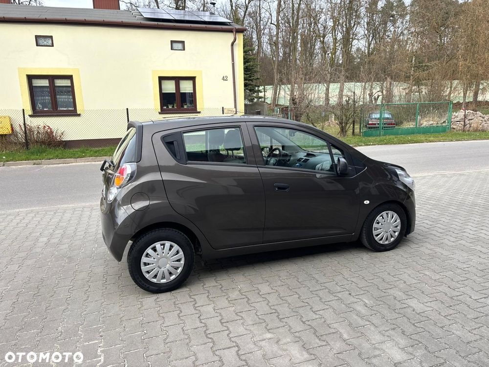Chevrolet Spark - 15