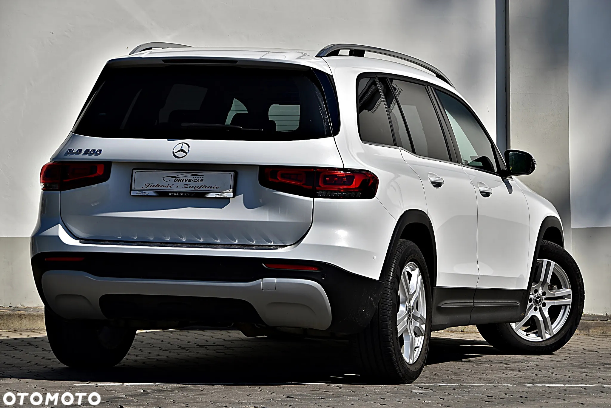 Mercedes-Benz GLB 200 7G-DCT - 5
