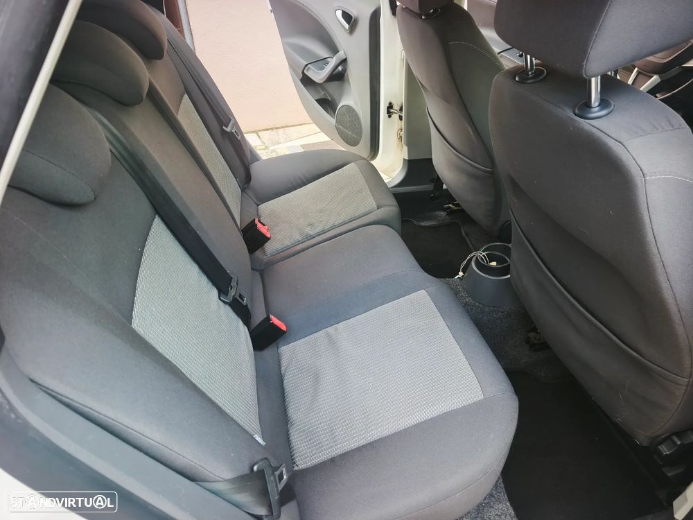 SEAT Ibiza ST 1.6 TDI Style DPF - 14