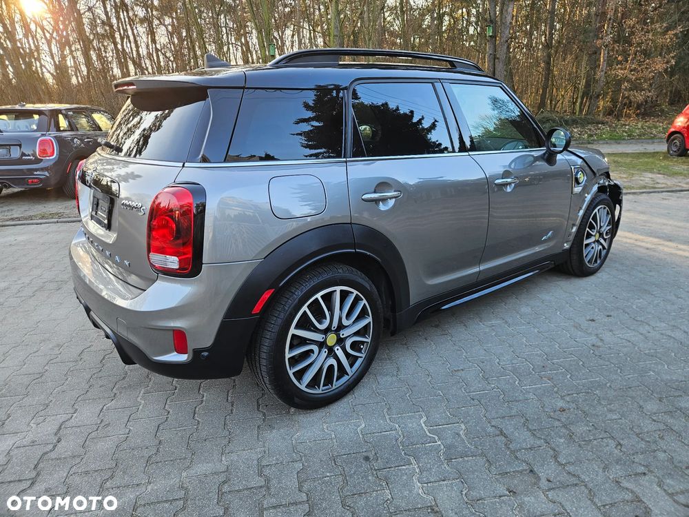 MINI Countryman Cooper S E All4 - 4