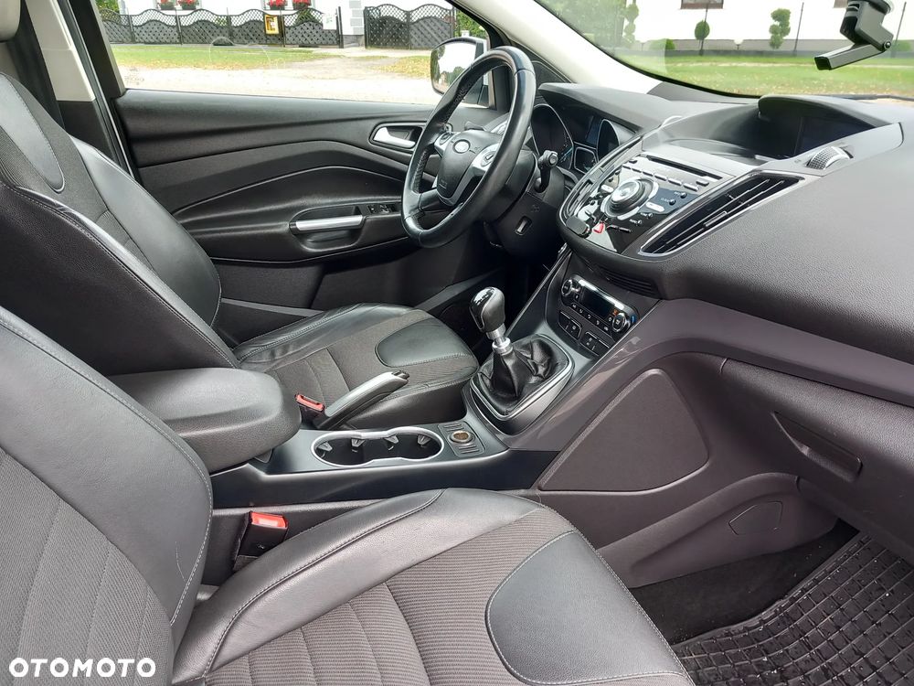 Ford Kuga - 31