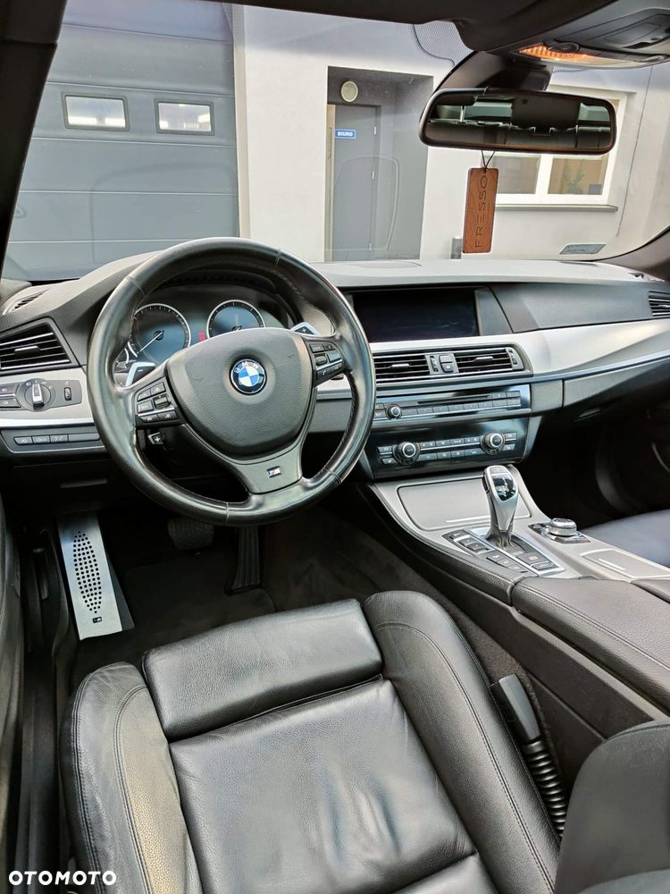 BMW Seria 5 530d xDrive - 22