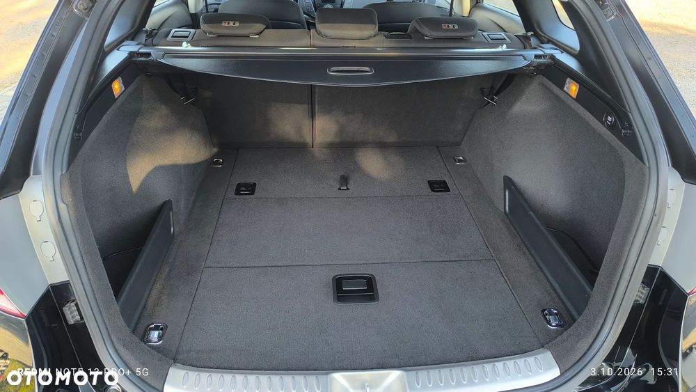 Hyundai i40 Kombi blue 1.6 Space - 31