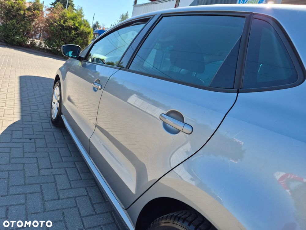 Volkswagen Polo 1.6 TDI Life - 24