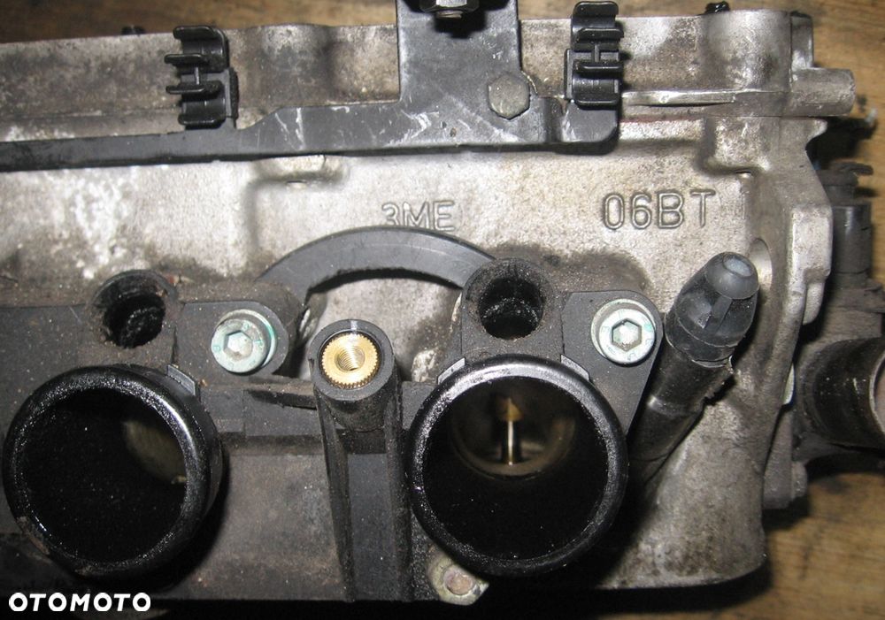 wałek rozrządu głowica 1.6 8V PASSAT B5 AUDI A3 A4 B6 06B103373T - 5