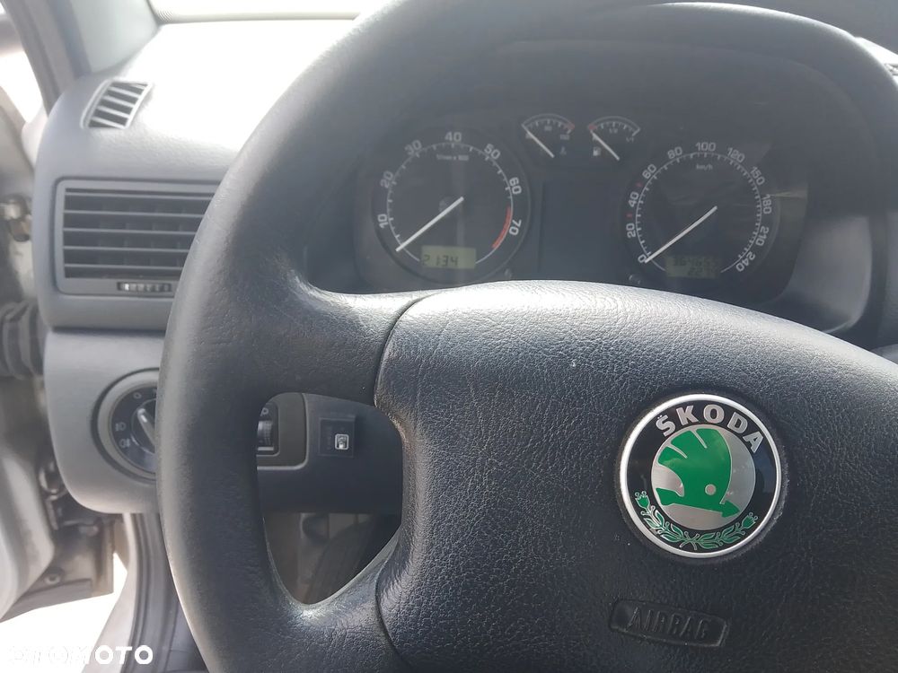 Skoda Octavia 2.0 Elegance - 7