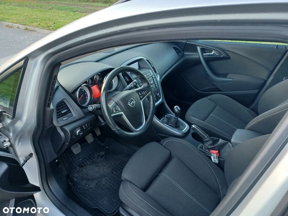 Opel Astra IV 1.6 CDTI Cosmo - 7