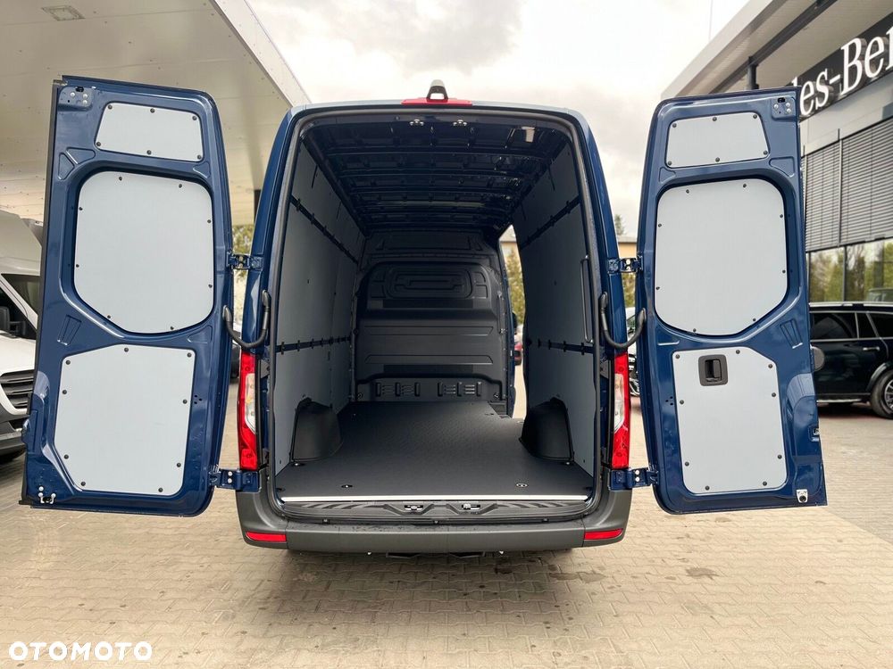 Mercedes-Benz Sprinter 319 CDI KA OM654 - 11