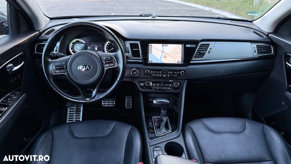 Kia Niro 1.6 GDI 2WD Aut. Spirit - 2