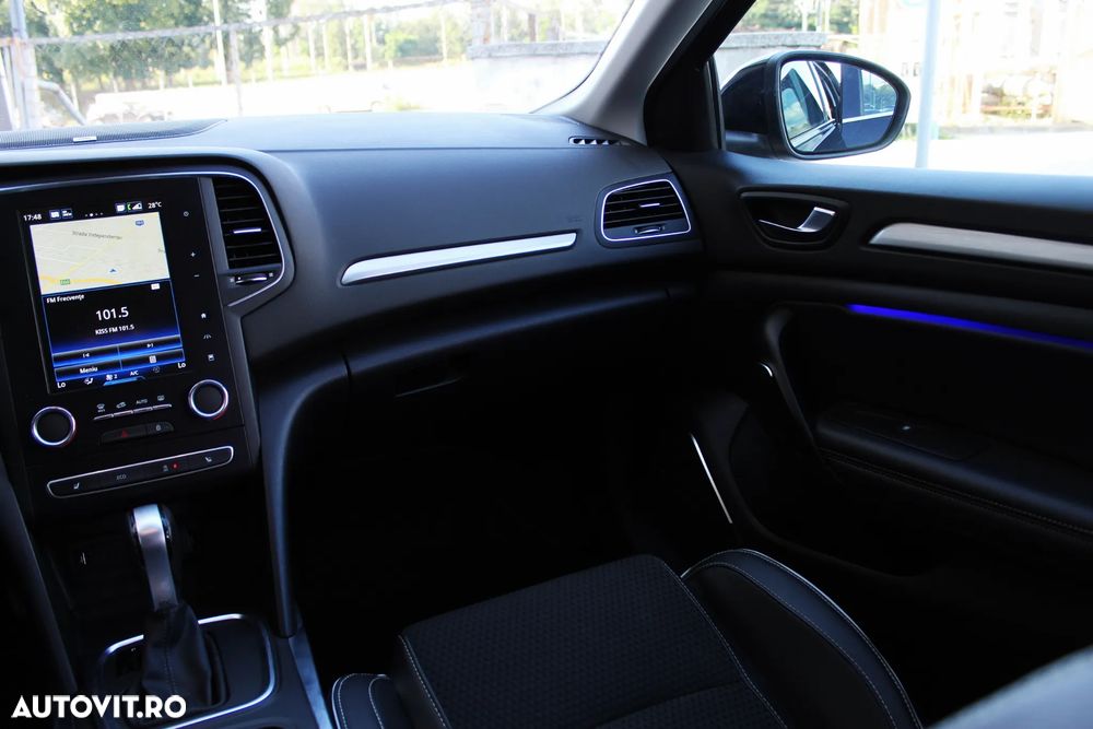 Renault Megane BLUE dCi 115 EDC BOSE EDITION - 20